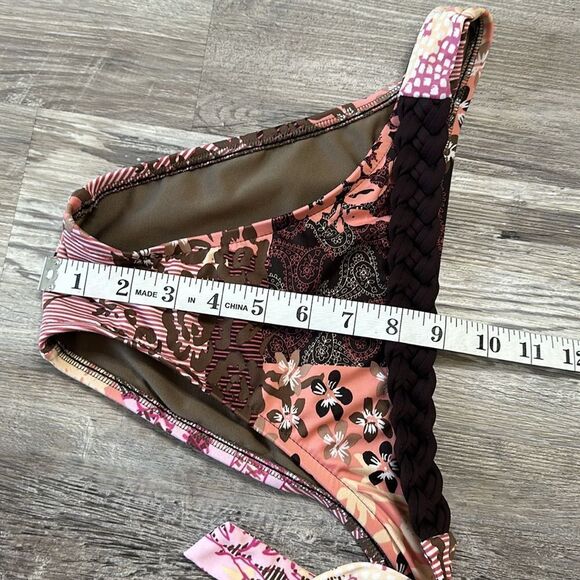 Lucky brand• bikini bottom• medium• like new! - Picture 9 of 9